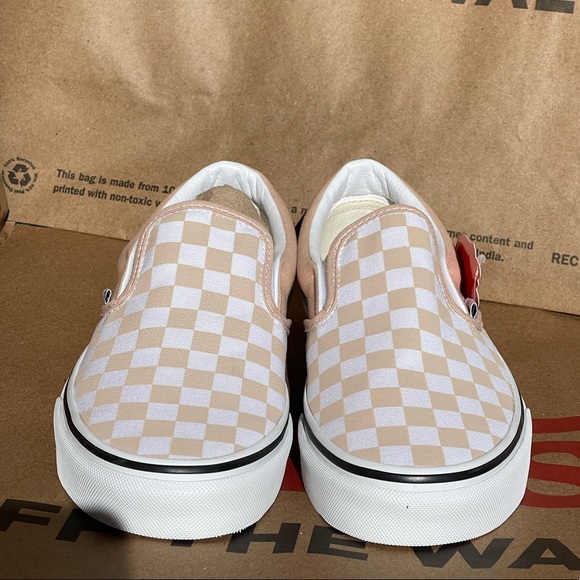 Classic Slip-On Vans - Picture 4 of 11